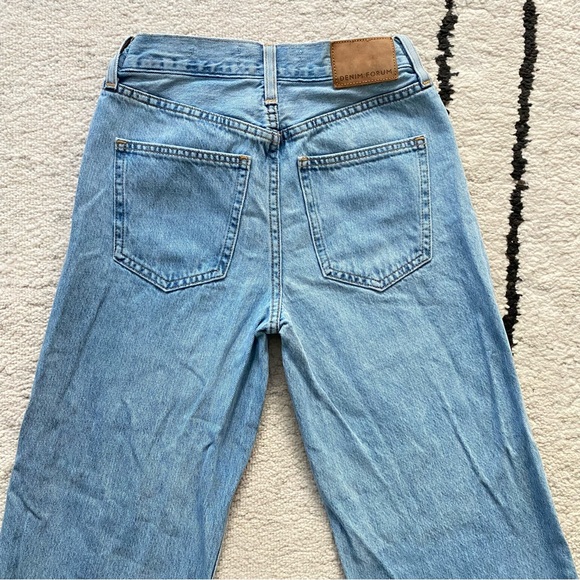 DENIM FORUM Light Wash Maya Mid Rise Wide Leg Jeans - Picture 12 of 12